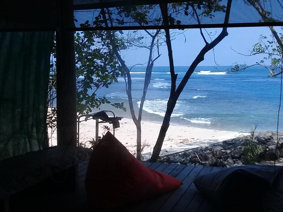 Castaway Surf Retreat 1 Hotel Sekongkang Ngoại thất bức ảnh